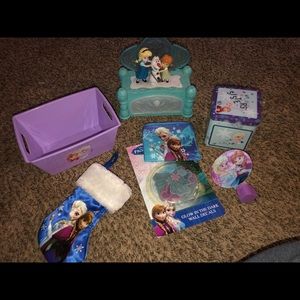Lot of frozen decor / jewelry box